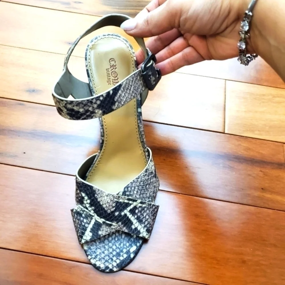 Crown Vintage snake skin Black And White Chunky sandals Size 7.5 - Picture 2 of 11